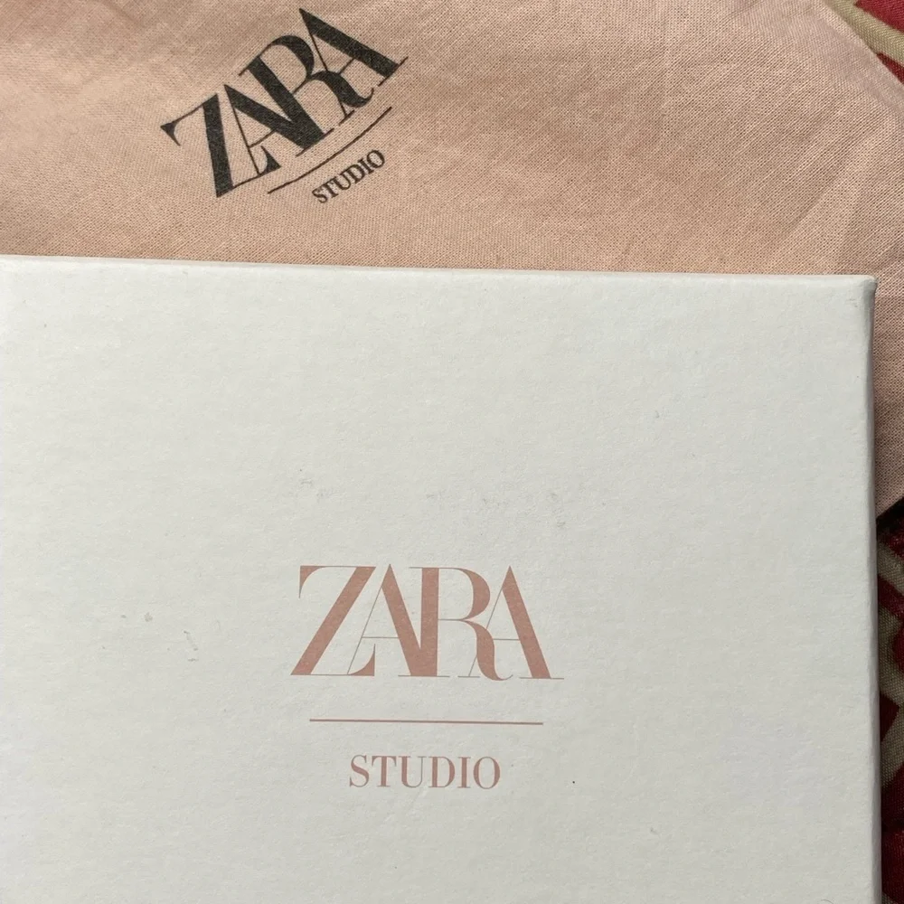 NWT. Zara Kids Sterling Silver Chain with Appliqués Plated in 24k Gold.